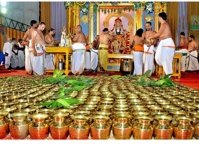 Special Sahasra Kalashabishekam to Sri Bhoga Srinivasa Murty